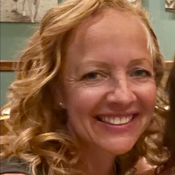 Meet your Posher, Dawn - Picture 2 of 2